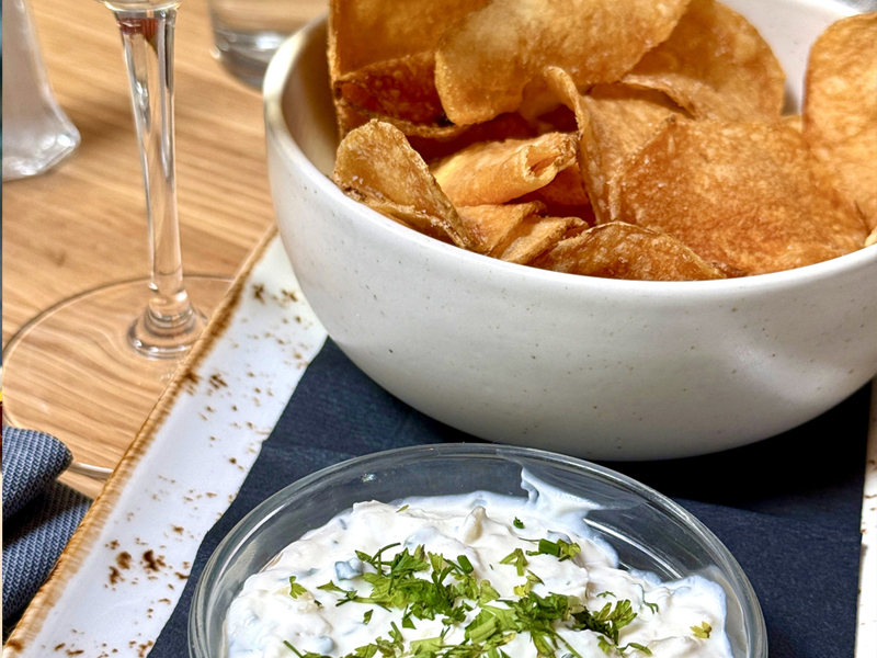 SS happy hour chips and dip
